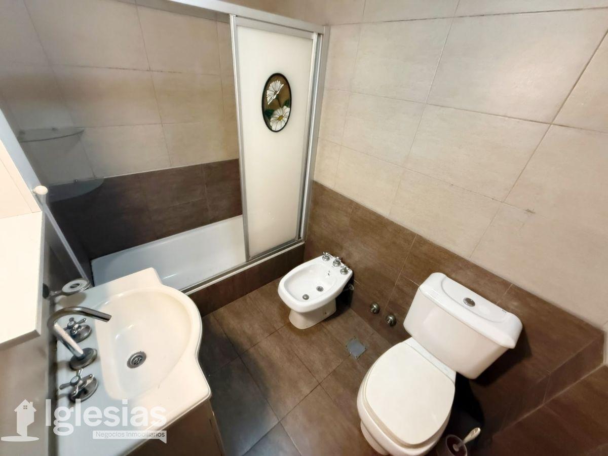 Foto de Departamento de 2 ambientes con patio en Tapiales, imagen 4