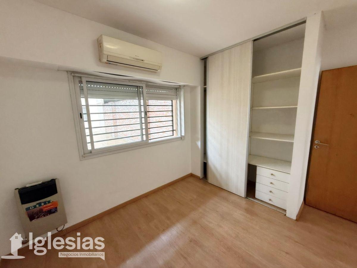 Foto de Departamento de 2 ambientes con patio en Tapiales, imagen 5