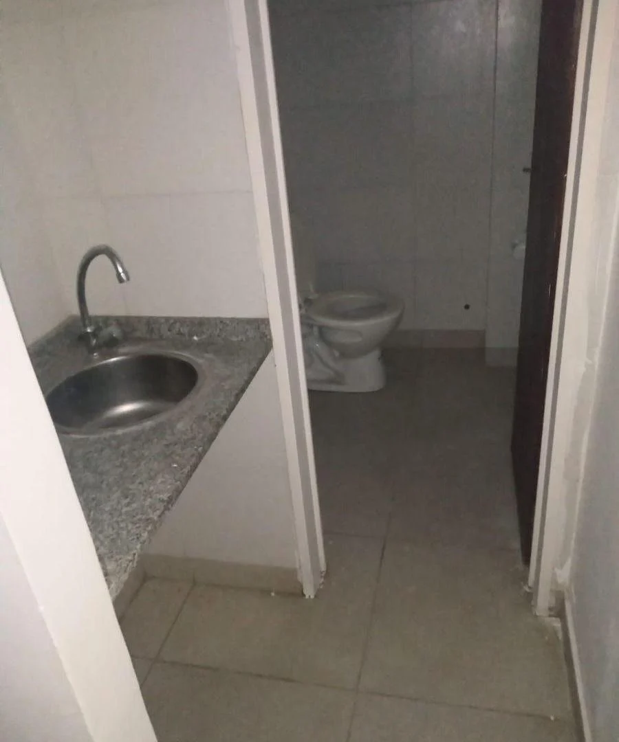 Foto de LOCALEN EN ALQUILER BURZACO LONGCHAMPR, imagen 5