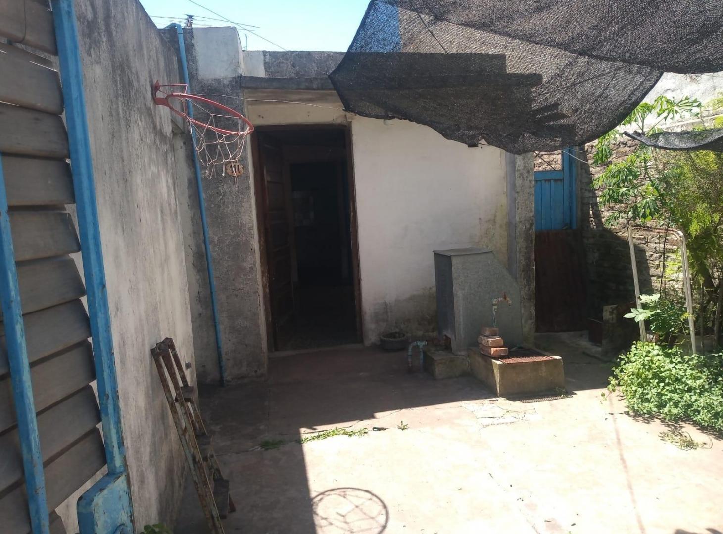 Venta de casa económica en Llavallol
