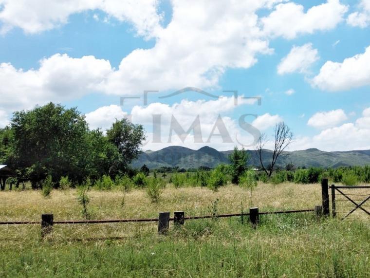 Terreno de 1.040m2 con hermosa vista a las sierras