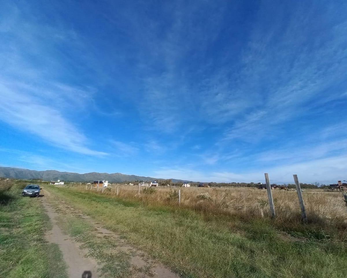 2 Terrenos de 900 m² Cada Uno, con Hermosa Vista a Las Sierras. 4
