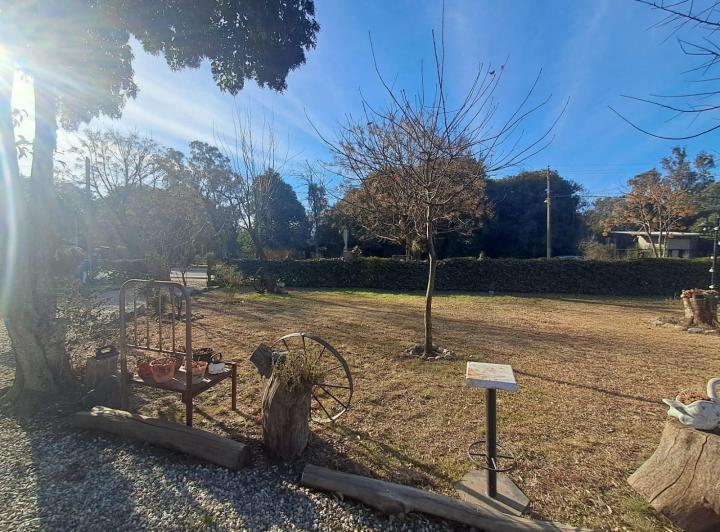 Villa Ciudad Parque, dos casas sobre Av. principal. 4