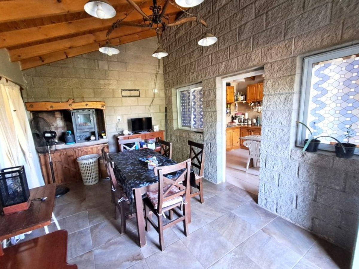 Foto de Casa con proyecto de cabañas en terreno de 2.037m2, imagen 2