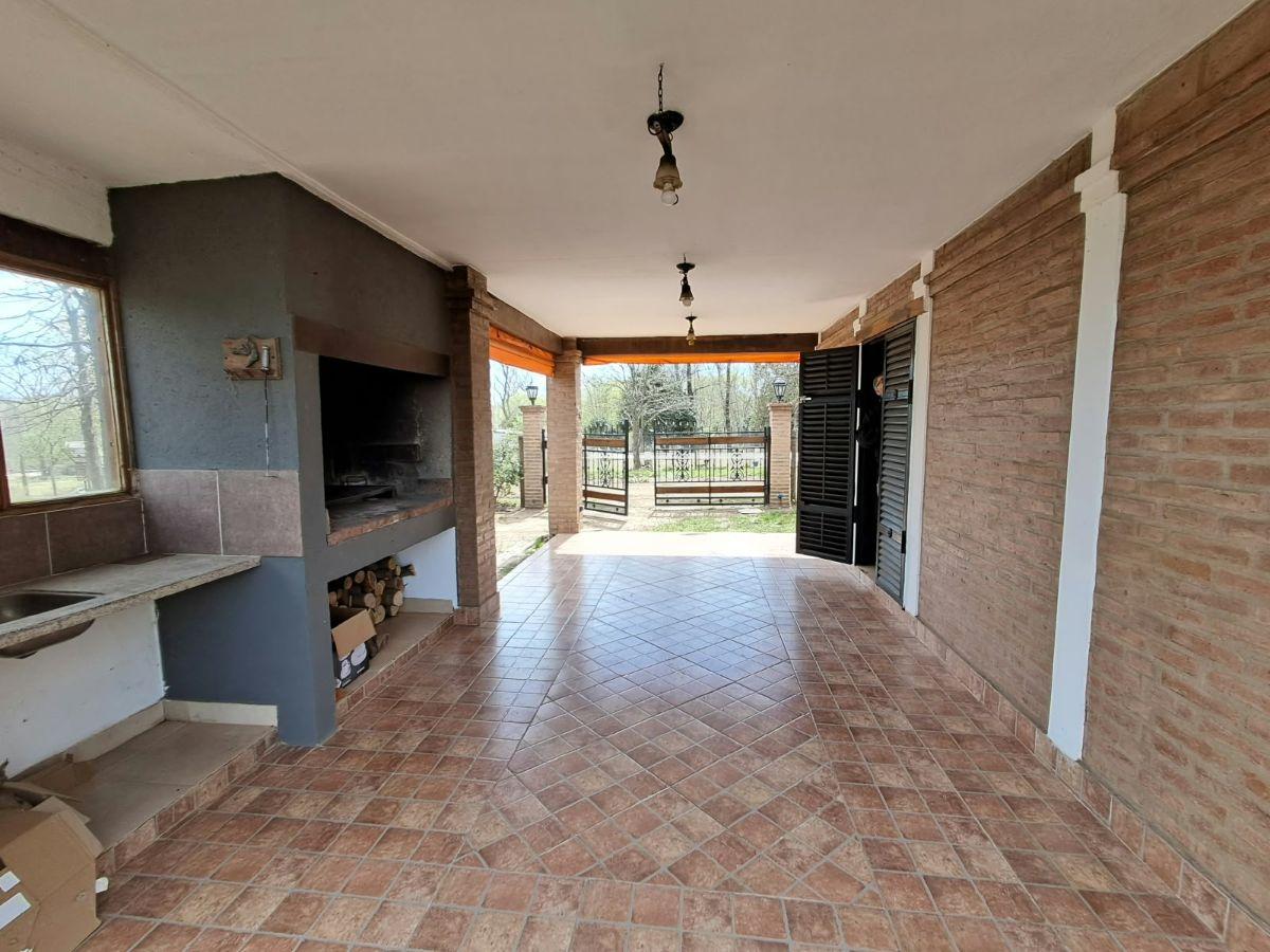 Foto de Casa con pileta y amplio parque, imagen 4