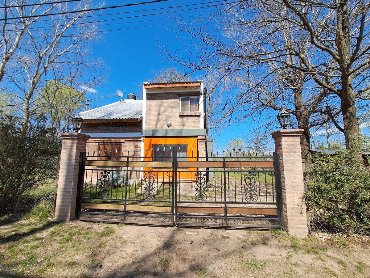 Foto de Casa con pileta y amplio parque, imagen 1