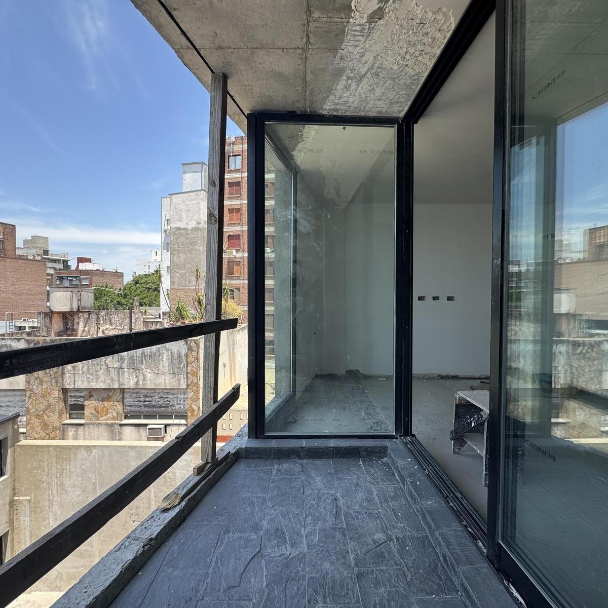 Departamento Tres Dorm. en Venta Abasto Rosario 2