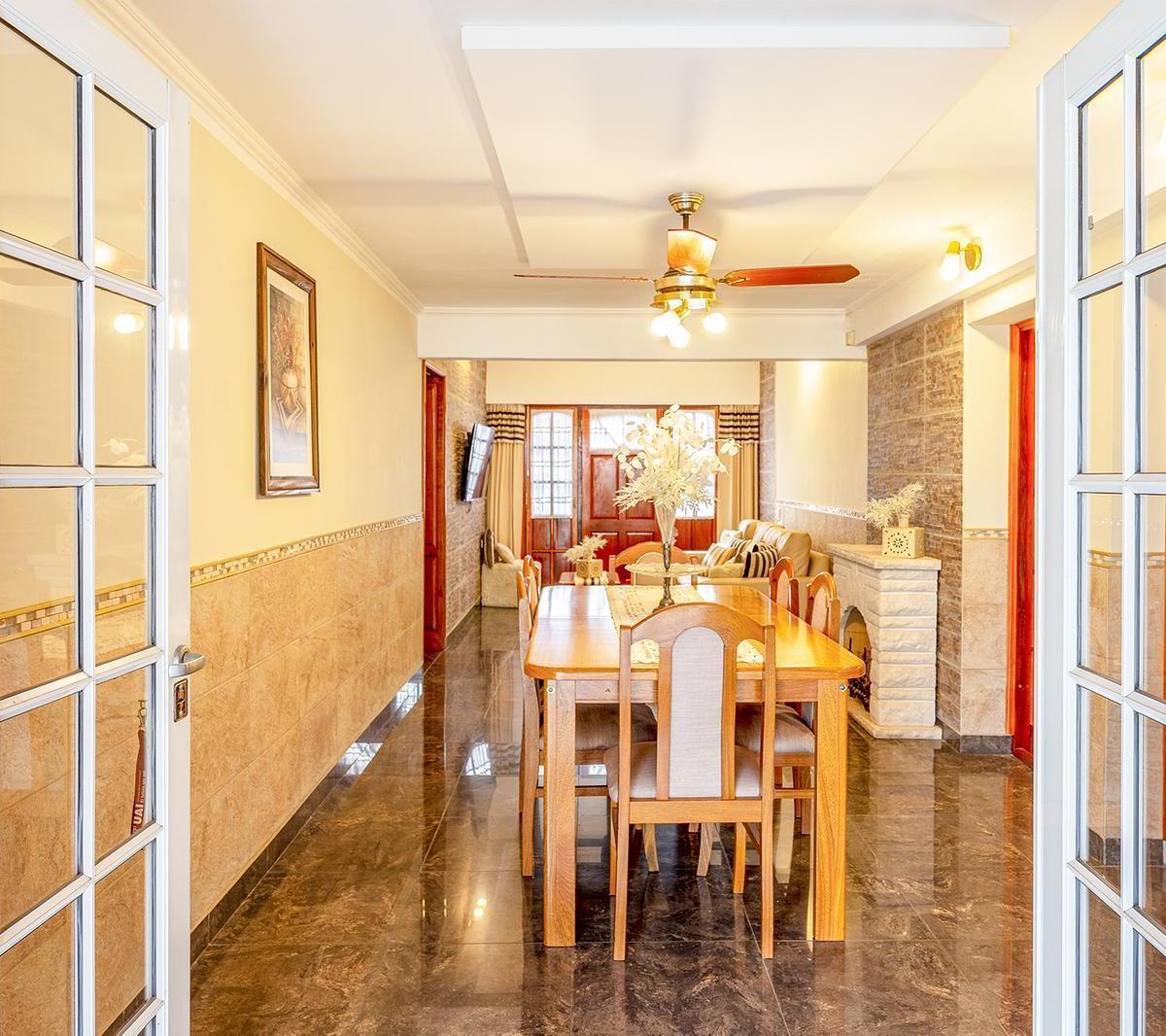 Casa en Venta 3 Dorm. Jardín con Pileta Baigorria 5