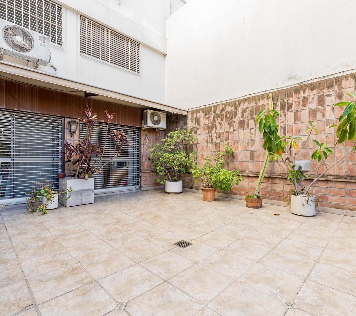 Departamento en Venta Pileta, Quincho y Cocheras Centro Rosario 2