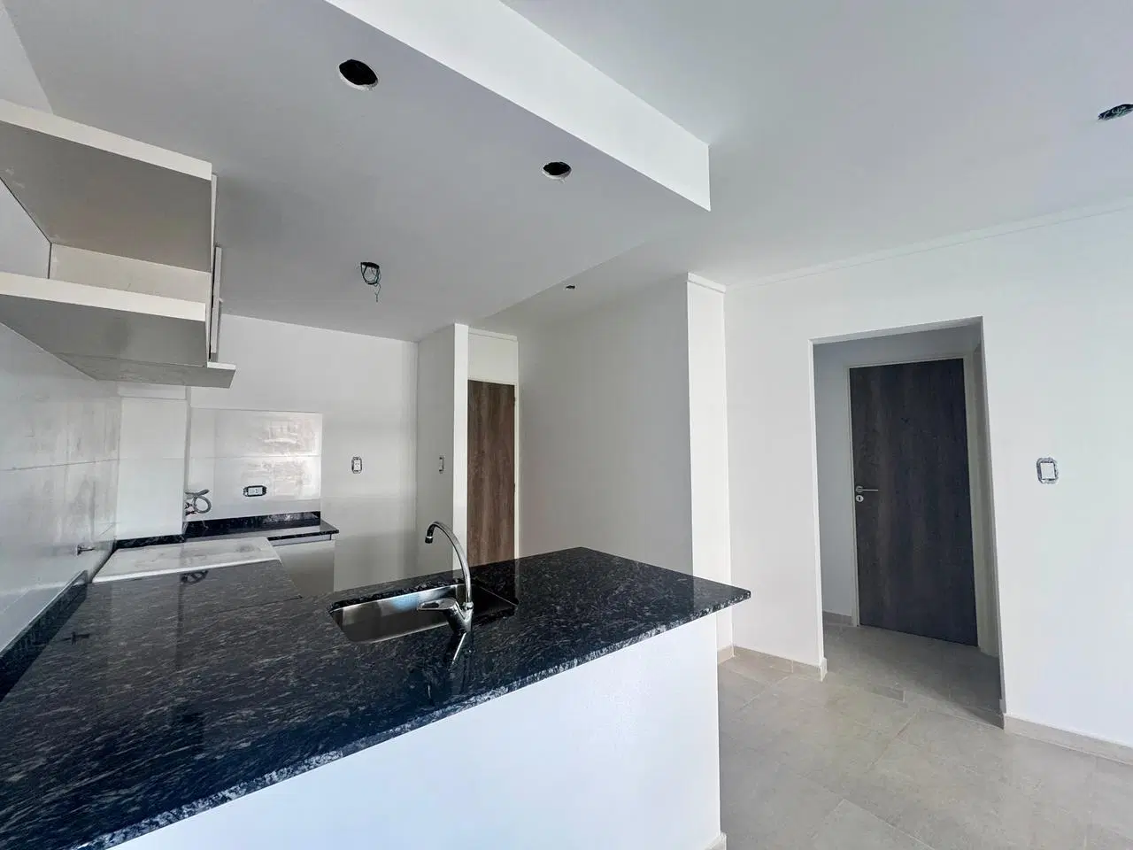 Venta Departamento un dormitorio con terraza Lourdes Rosario 5