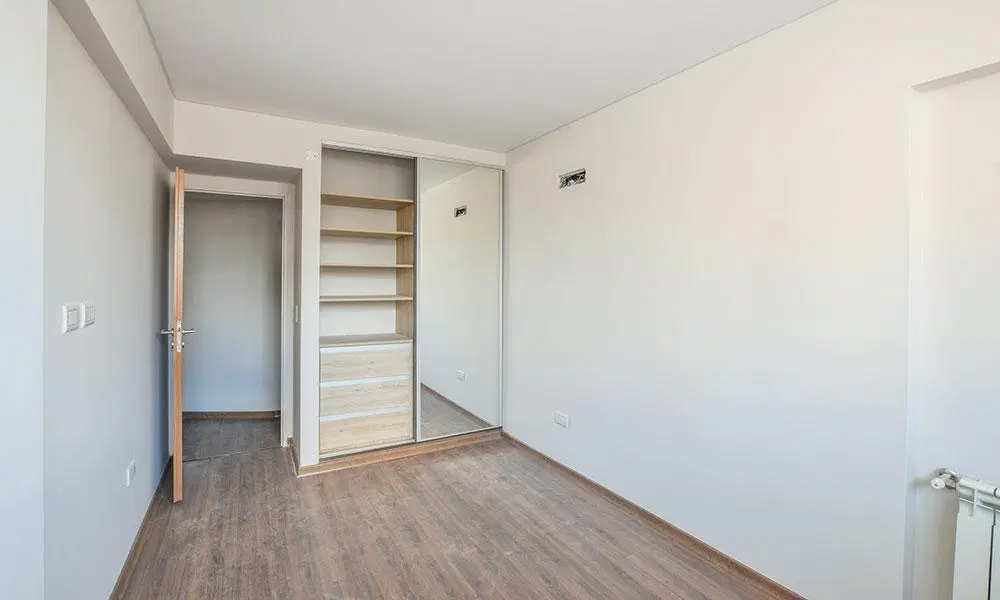 Departamento 3 dormitorios con cochera en venta Pichincha 4
