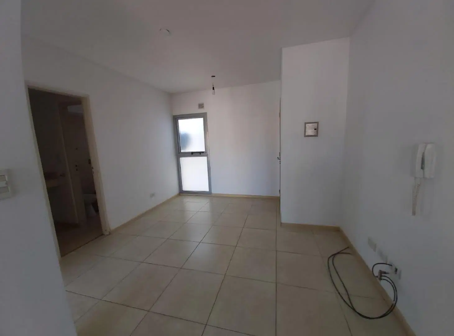 Departamento un dormitorio y cochera en venta Pichincha 5