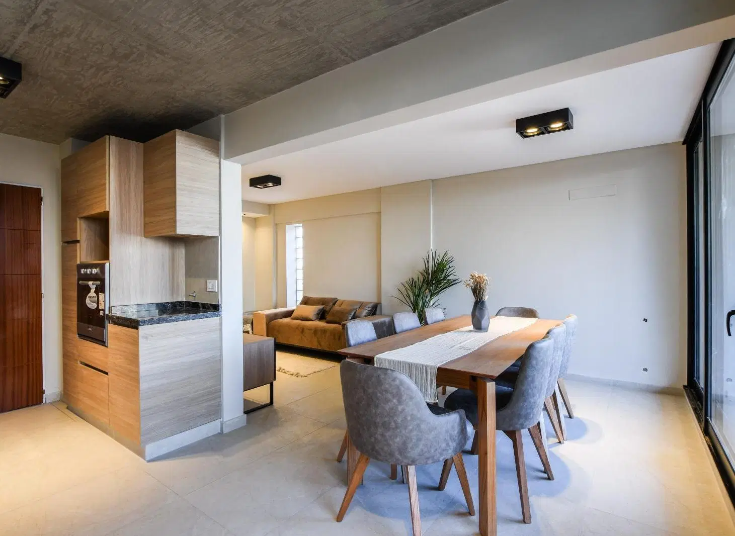 Departamento dos dormitorios CON PATIO en venta Centro 2
