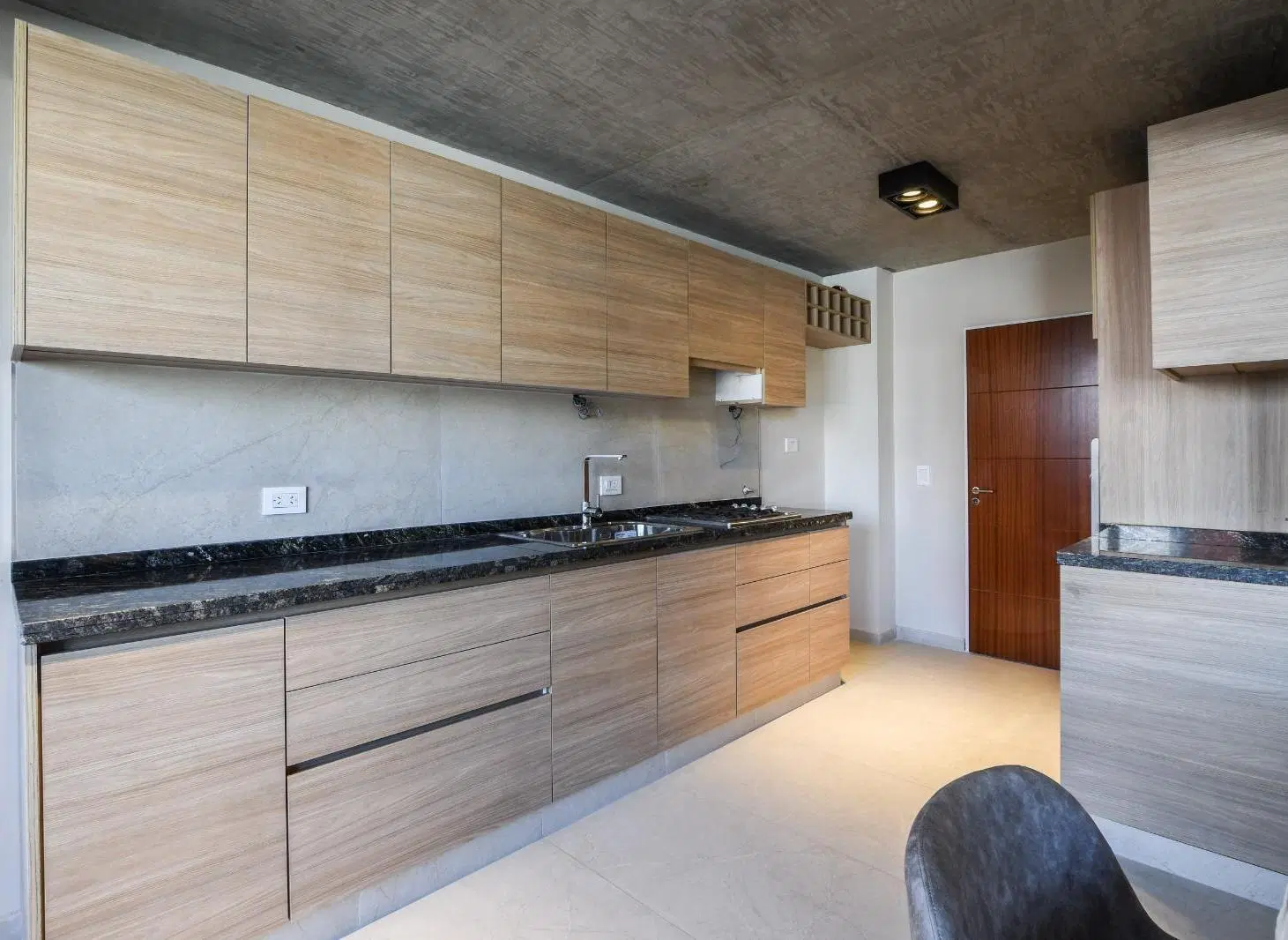 Departamento dos dormitorios CON PATIO en venta Centro 5