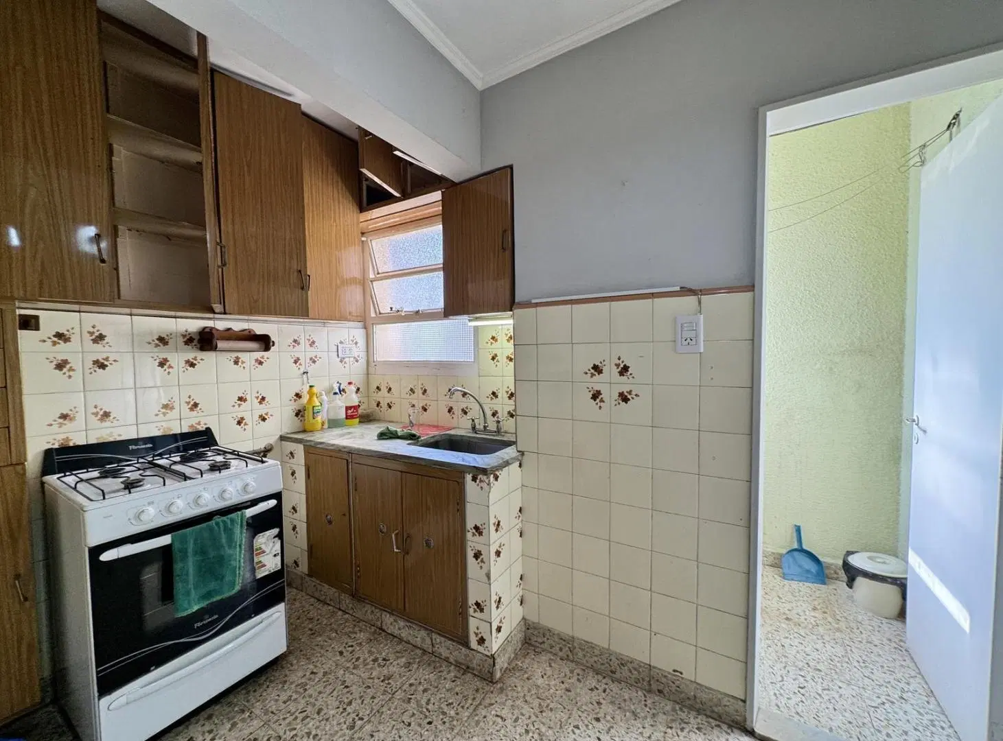 Venta departamento 2 dormitorios al frente barrio martin 5
