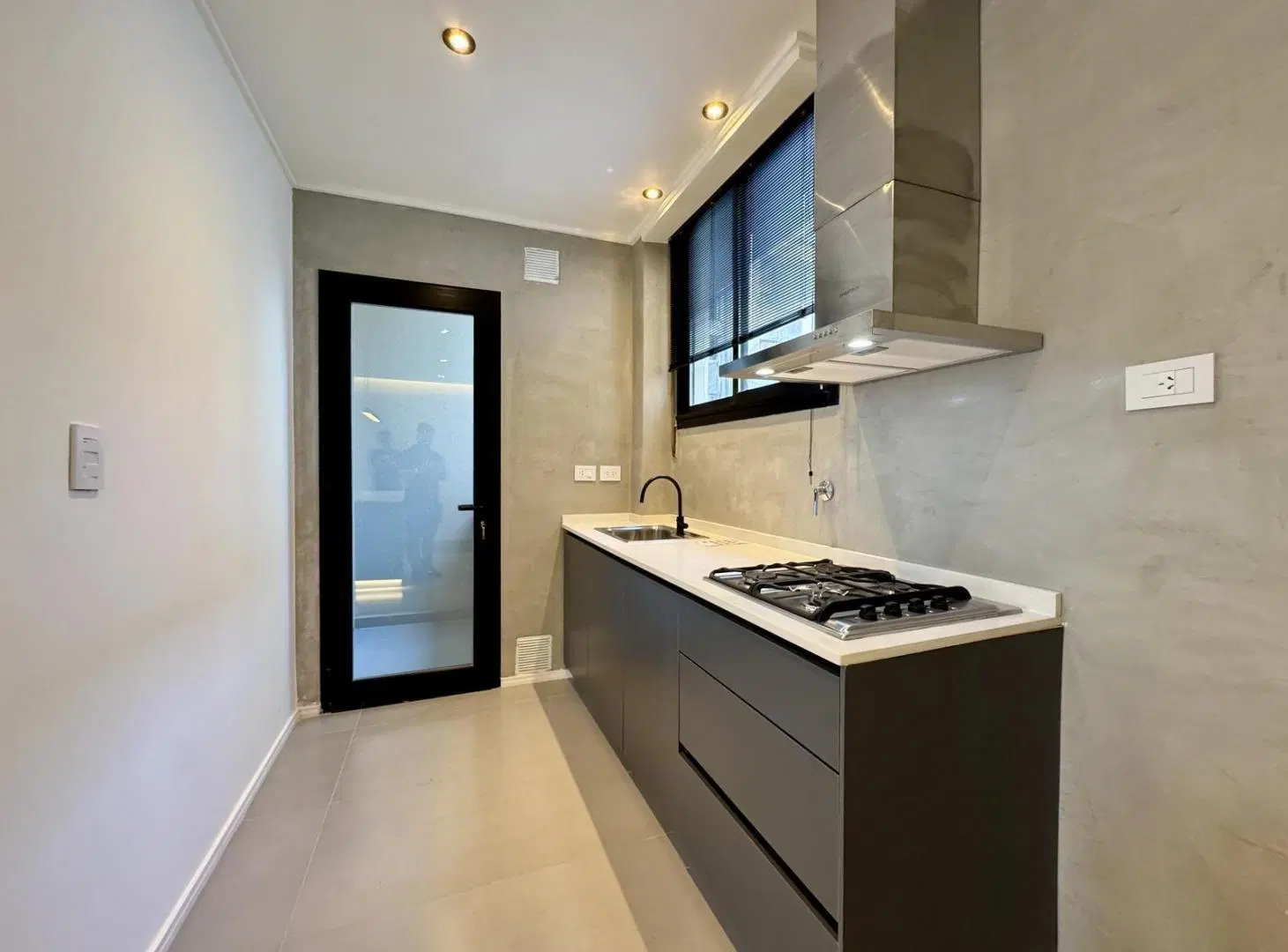 Venta departamento tres dormitorios reciclado con terraza y quincho exclusivo Centro 4