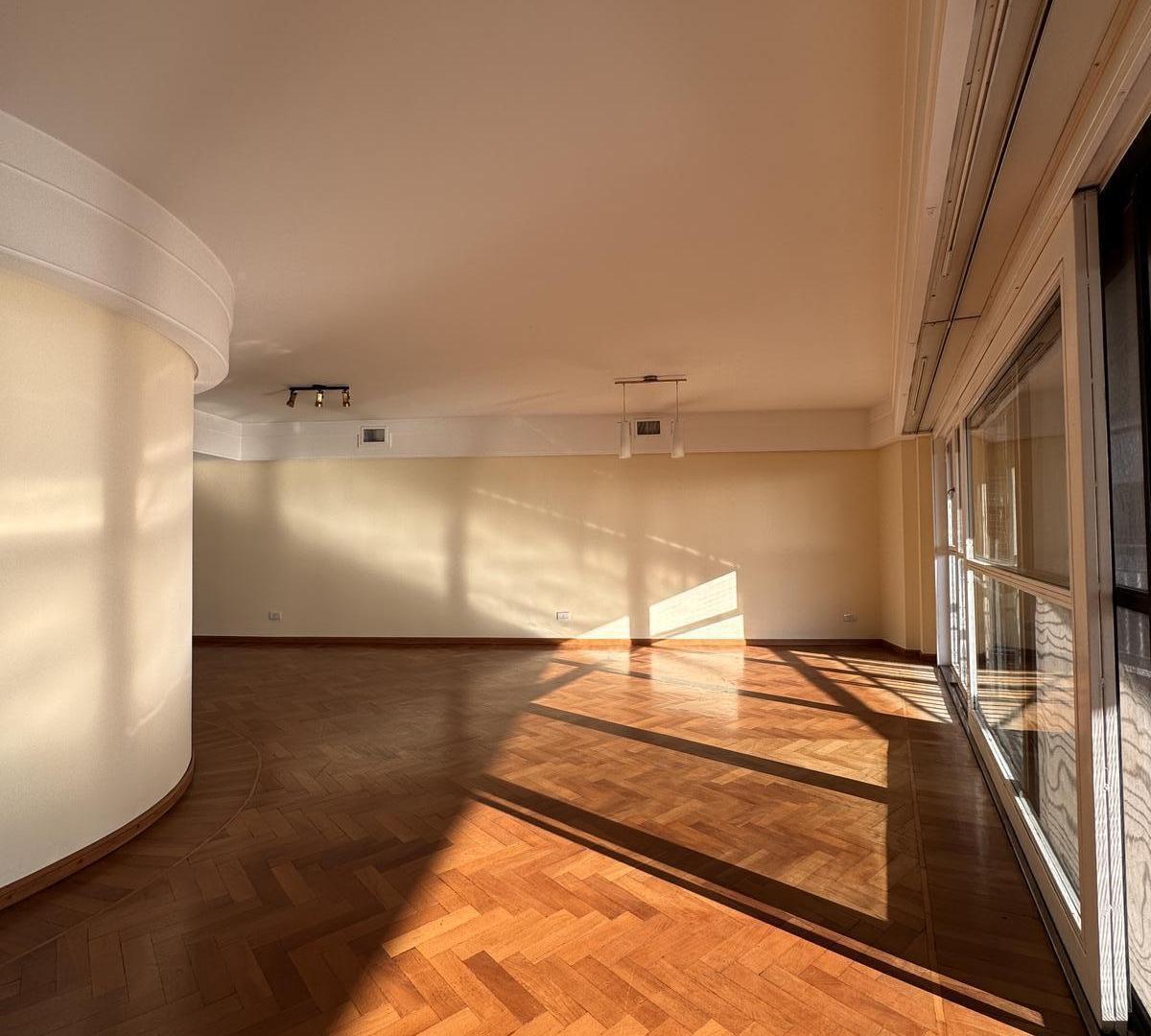 Departamento cuatro dormitorios en venta Martin Rosario