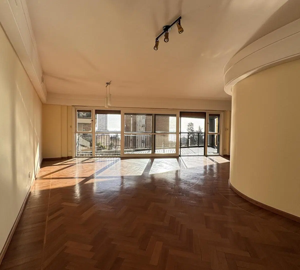 Departamento cuatro dormitorios en venta Martin Rosario 2