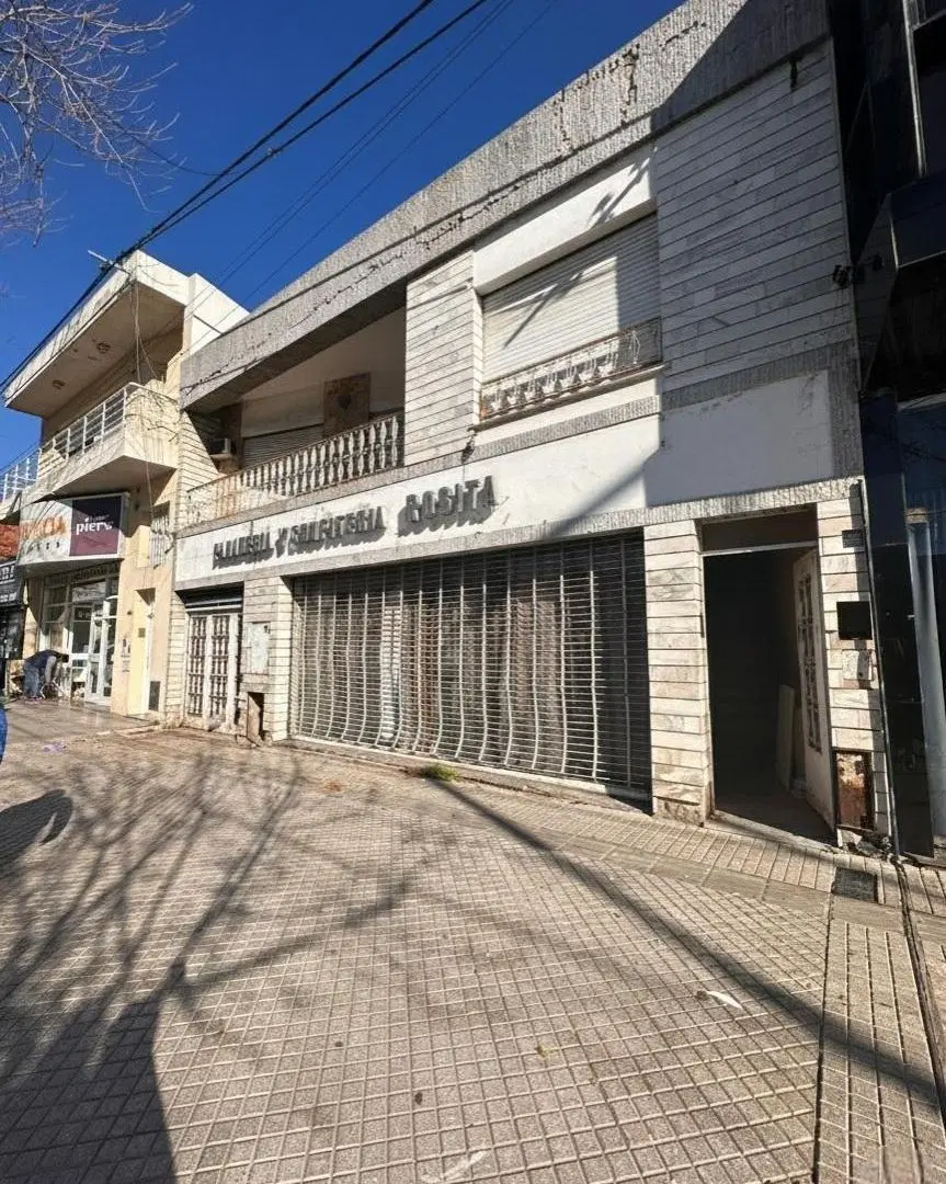 VENTA LOCAL COMERCIAL CON CASA 3 DORMITORIOS Belgrano 3