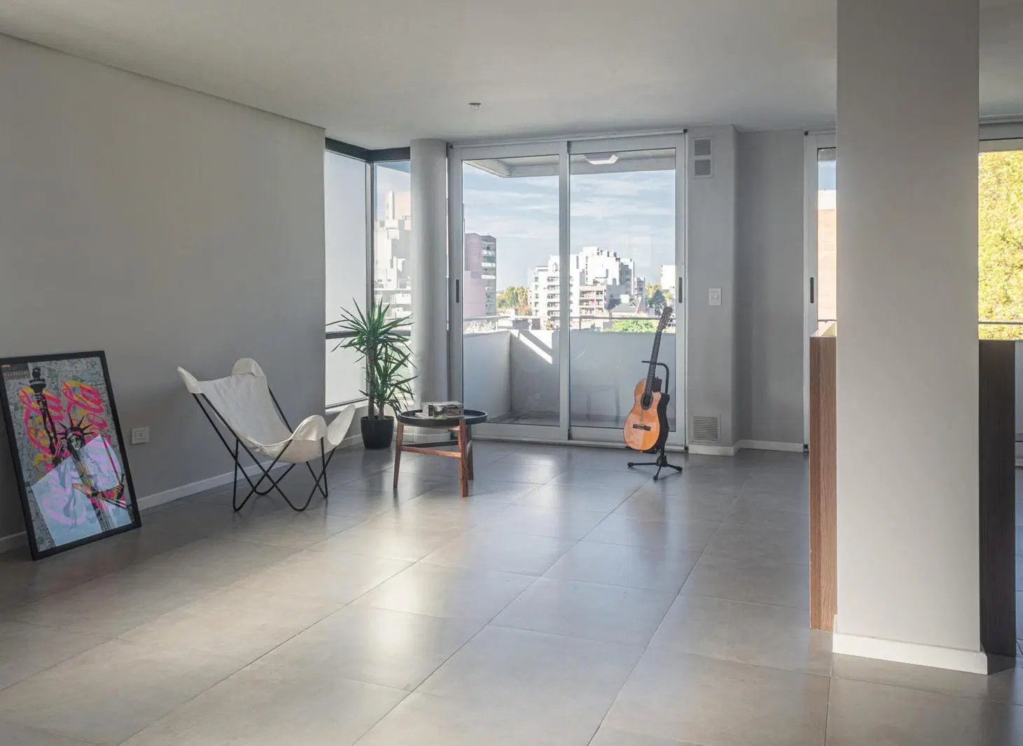 VENTA Departamento tres dormitorios con balcón al frente  Rep.De La Sexta Rosario 5