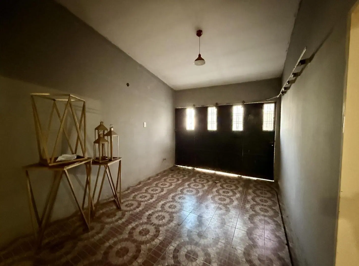 Casa 3 dormitorios, estudio, patio y pileta en venta Fisherton 3
