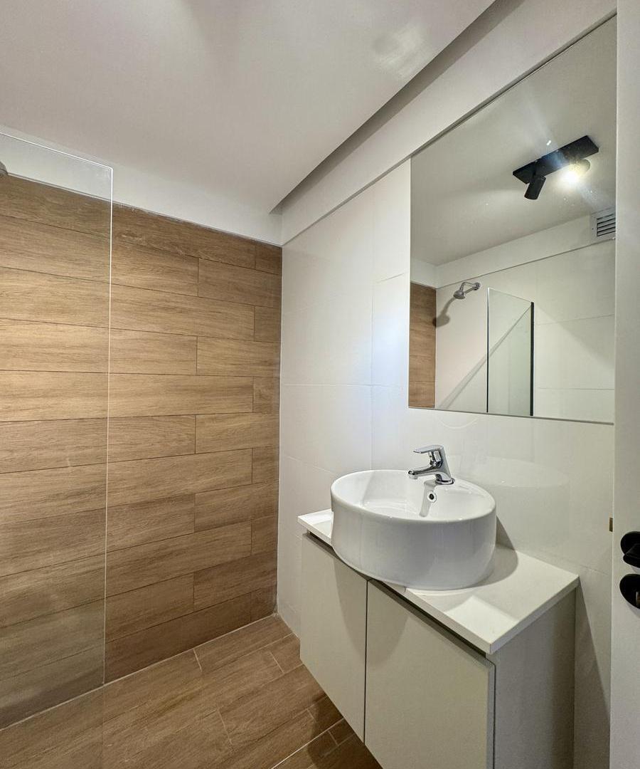 Foto de Venta Departamento un dormitorio con patio Centro Rosario, imagen 3