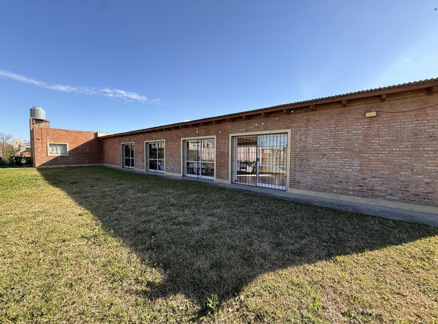 Foto de Local en venta Funes norte, imagen 2