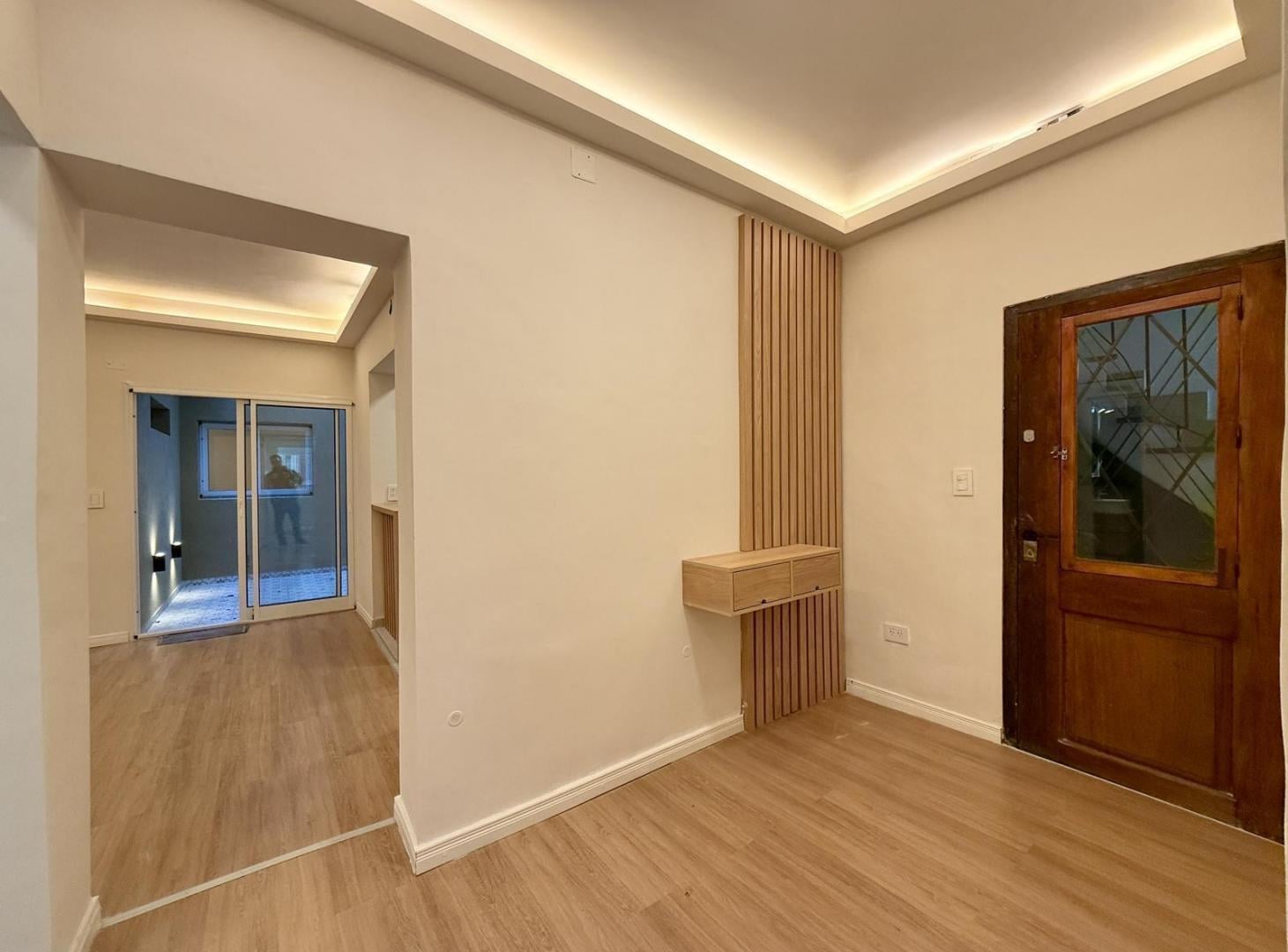 Foto de Departamento 3 DORMITORIOS CON PATIO EN VENTA Martin, imagen 3