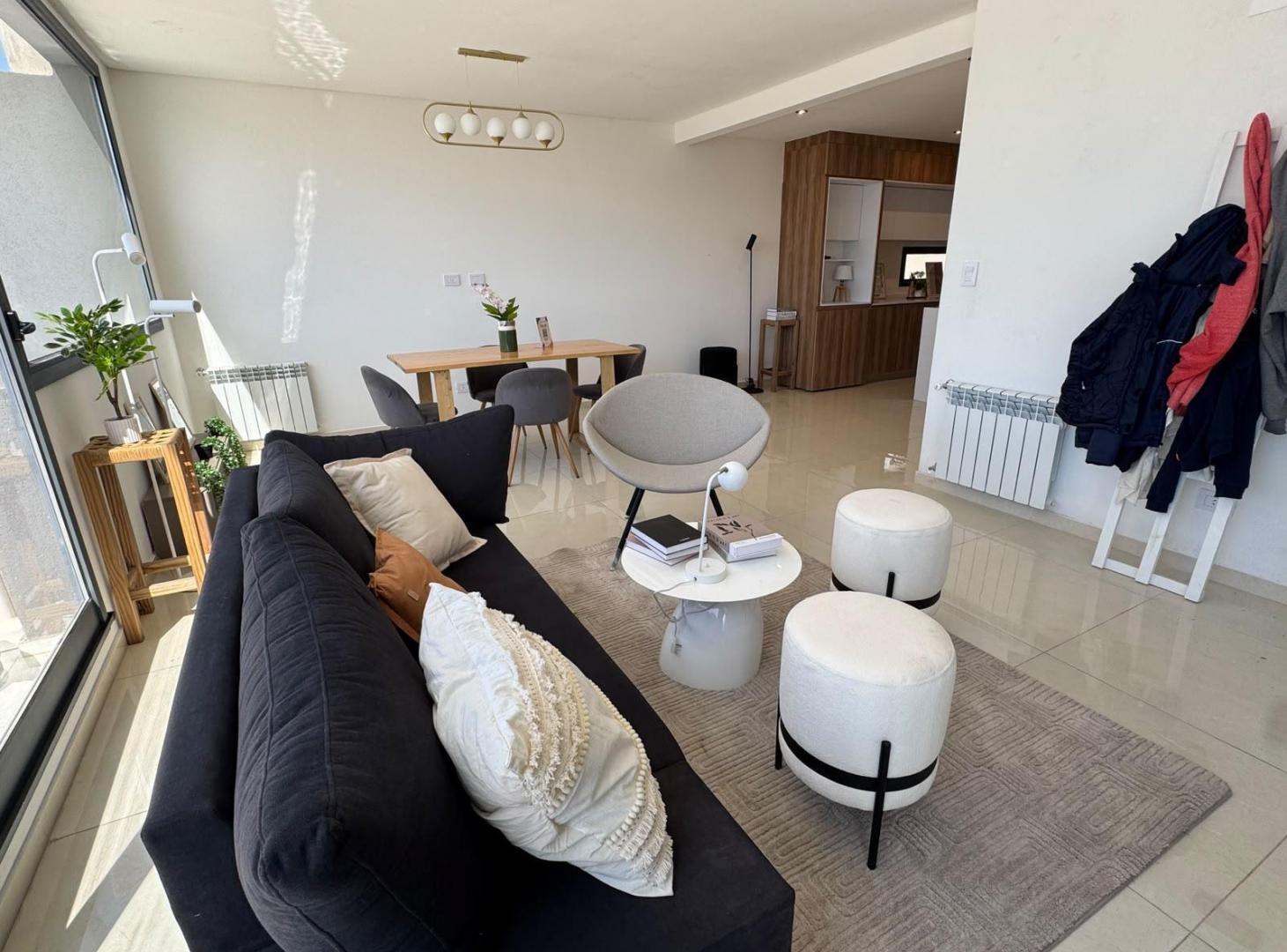 Foto de Venta Departamento Tres dormitorios con cochera Rosario, imagen 1