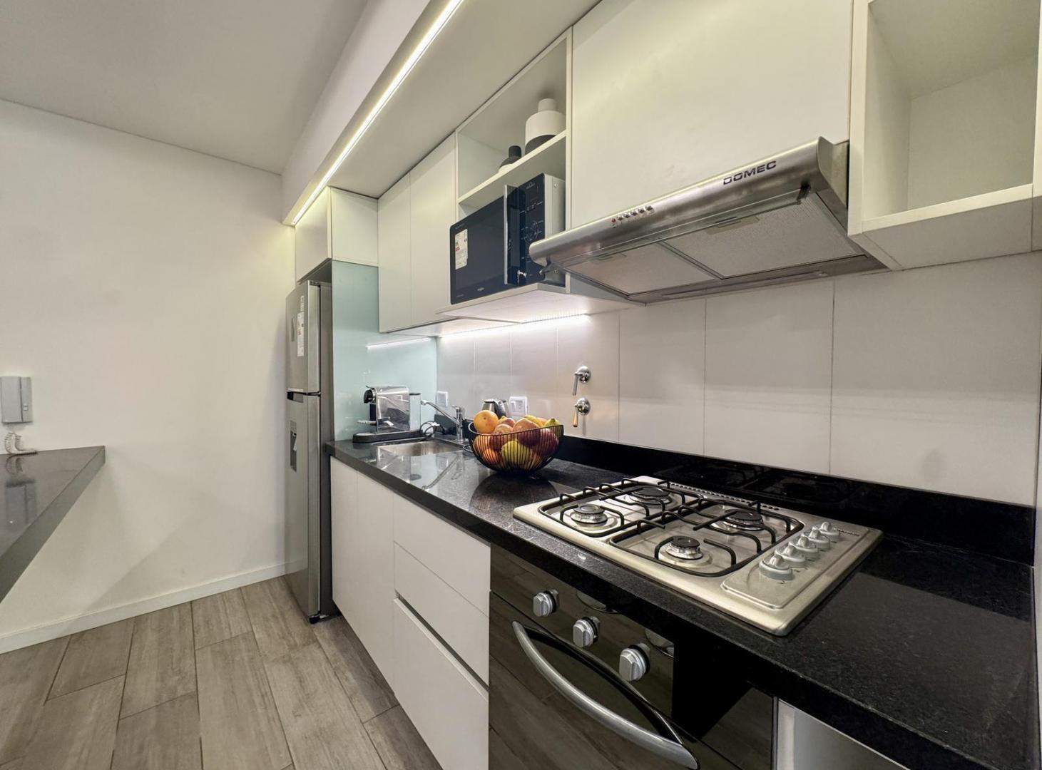Foto de Departamento dos dormitorios con patio y balcon Rosario, imagen 5
