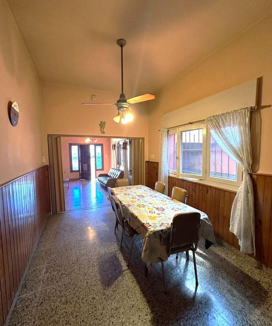 Foto de VENTA Casa Céntrica en S.A. de Areco, imagen 2