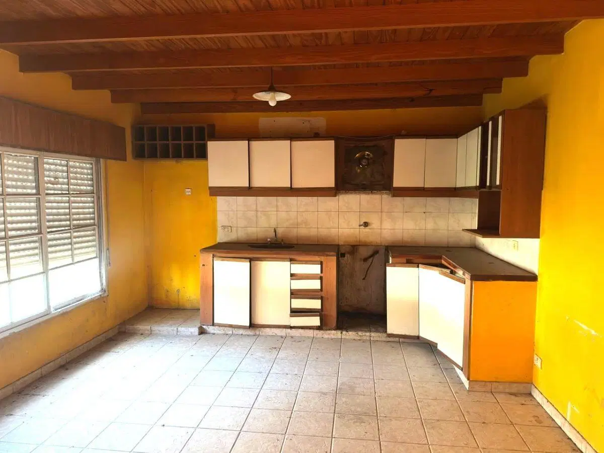 NUEVO INGRESO Venta Casa a refaccionar en S.A. de Areco 2