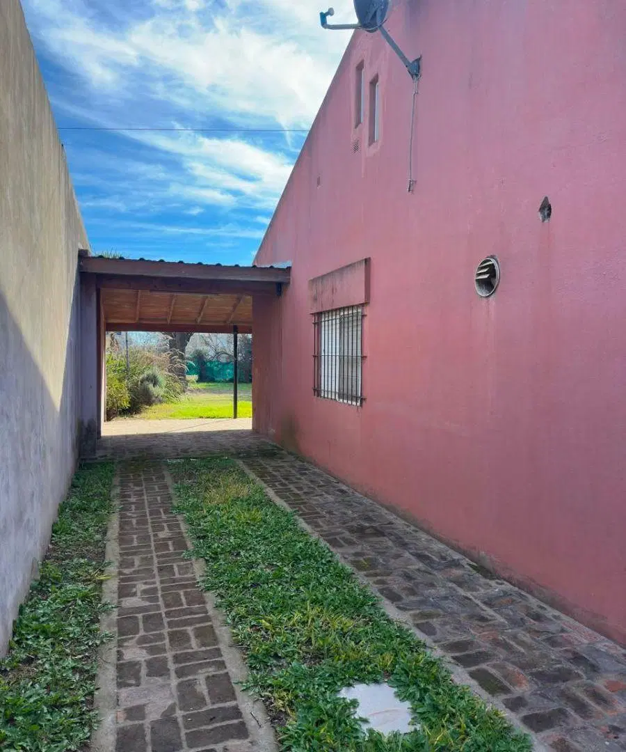NUEVO INGRESO Venta Casa a refaccionar en S.A. de Areco 4