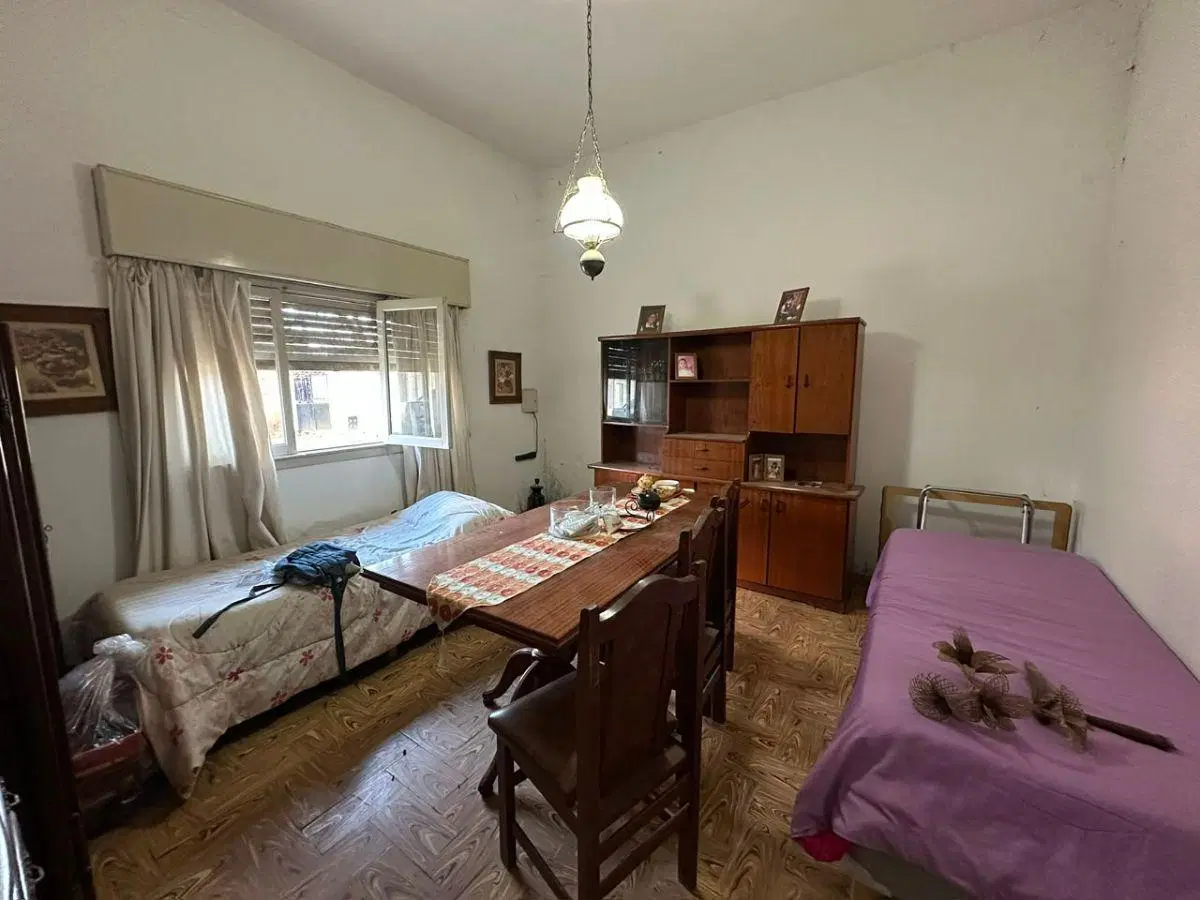 Casa en Venta para refaccionar en S.A. de Areco 3