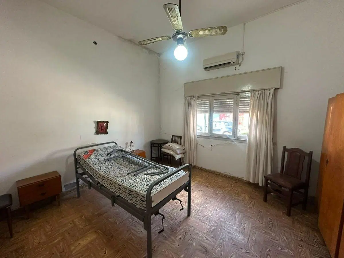 Casa en Venta para refaccionar en S.A. de Areco 1