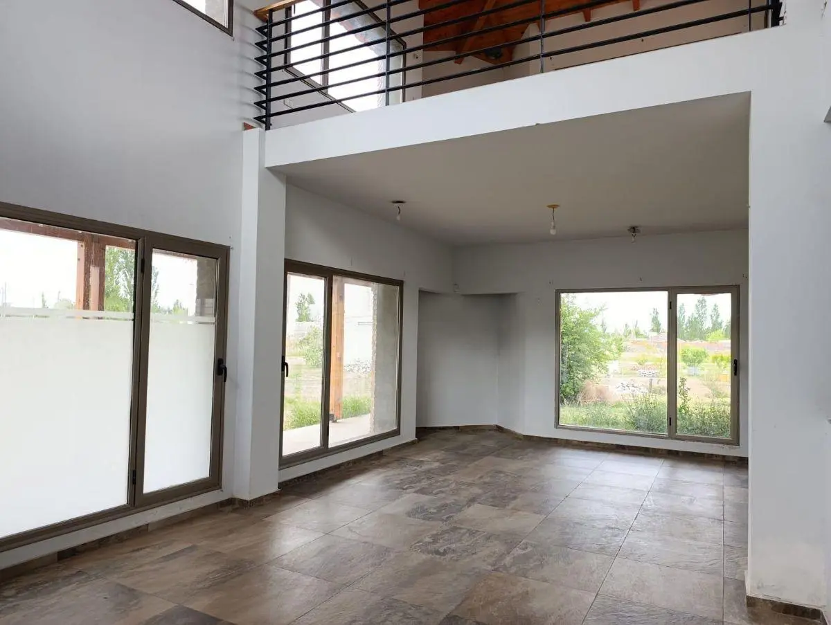 Casa en alquiler de cuatro dormitorios - Distrito Las Paredes - San Rafael 3