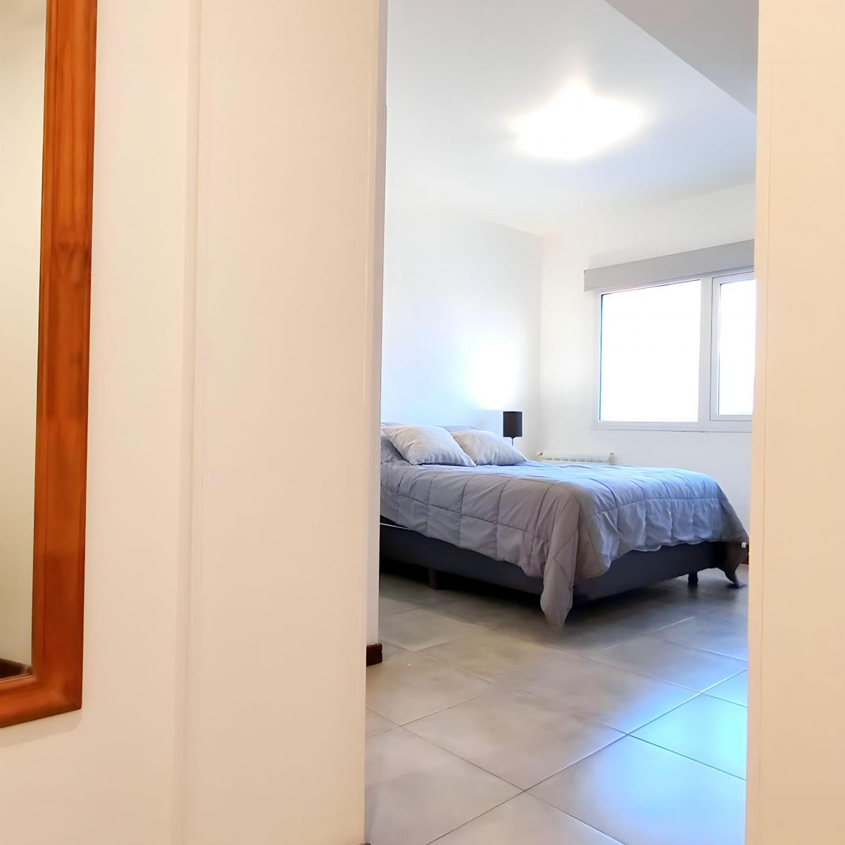 Dueño Vende/ [retasado]/apto Credito Departamento de 3 Ambientes en Zona Guemes 5