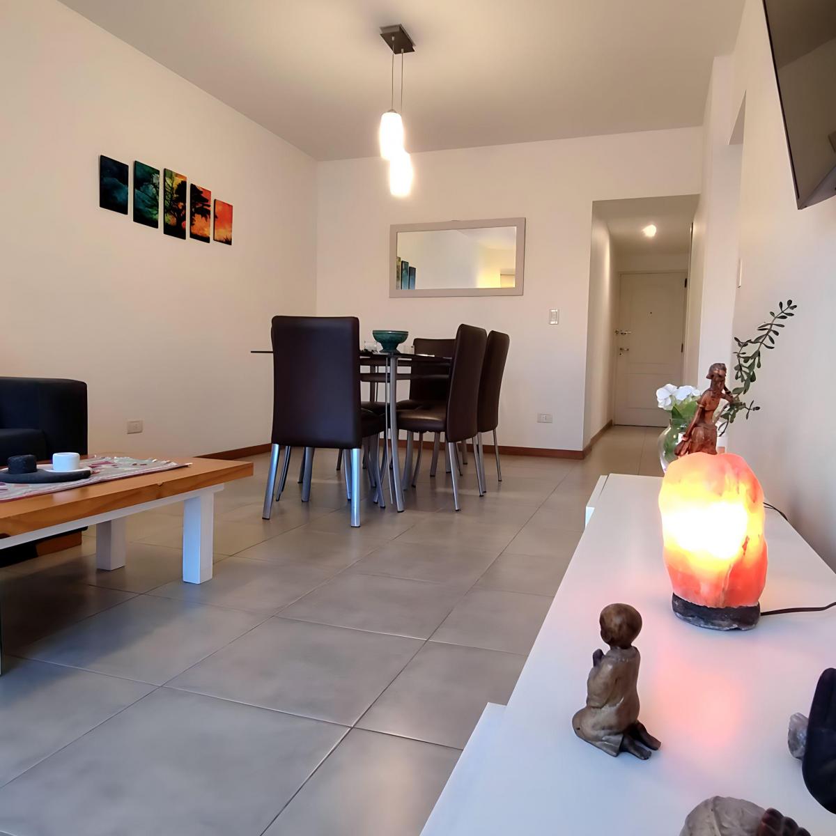 Dueño Vende/ [retasado]/apto Credito Departamento de 3 Ambientes en Zona Guemes 3