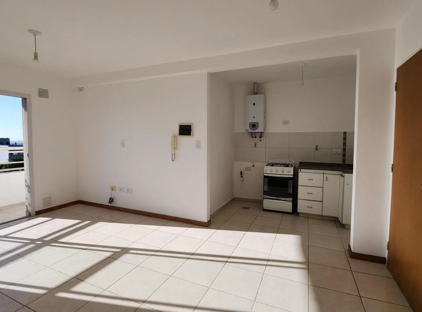 ALQUILER - 1 dormitorio - a metros de Av. Patria 4