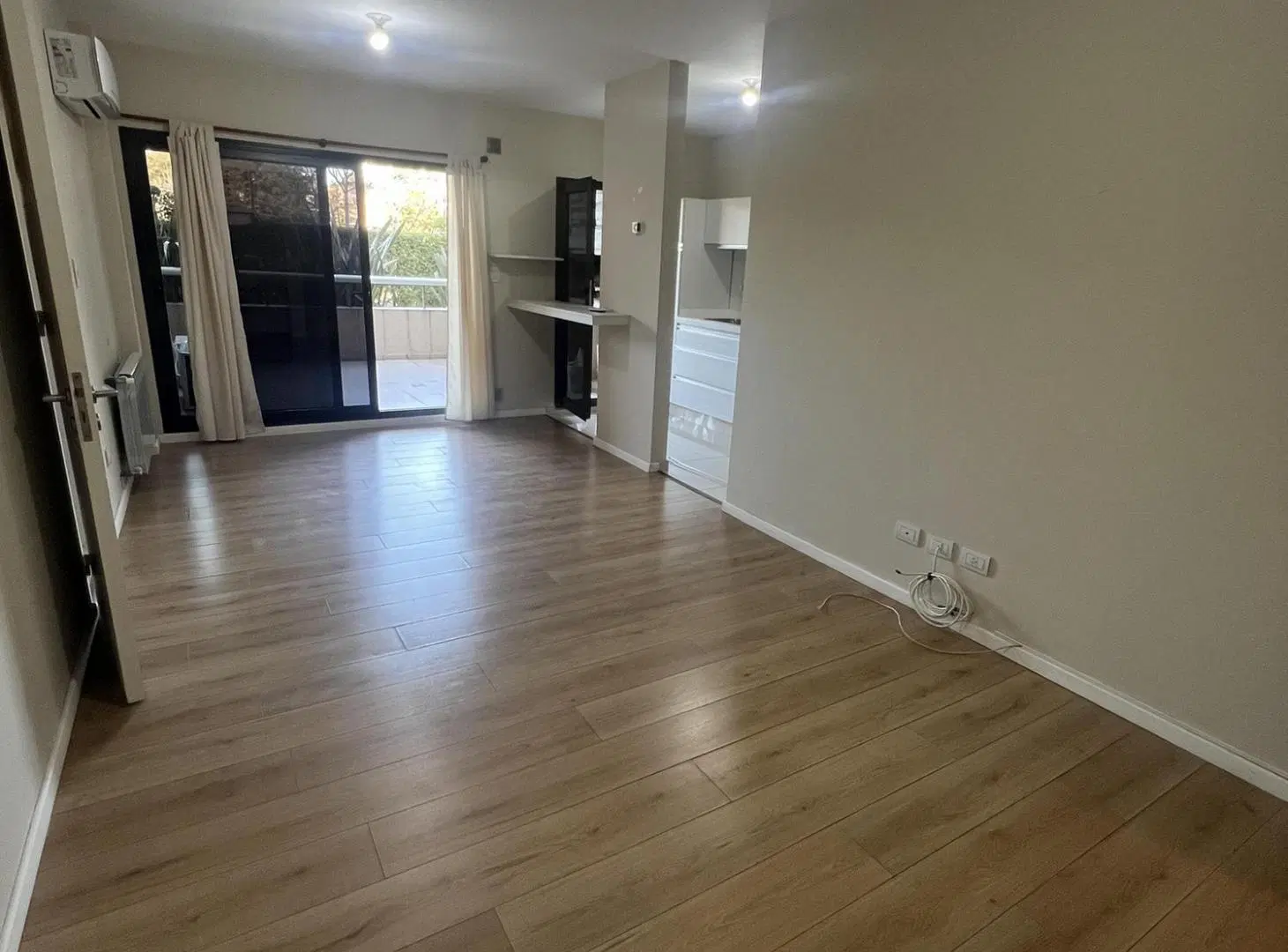 Se alquila departamento de un dormitorio en Livette!! 5