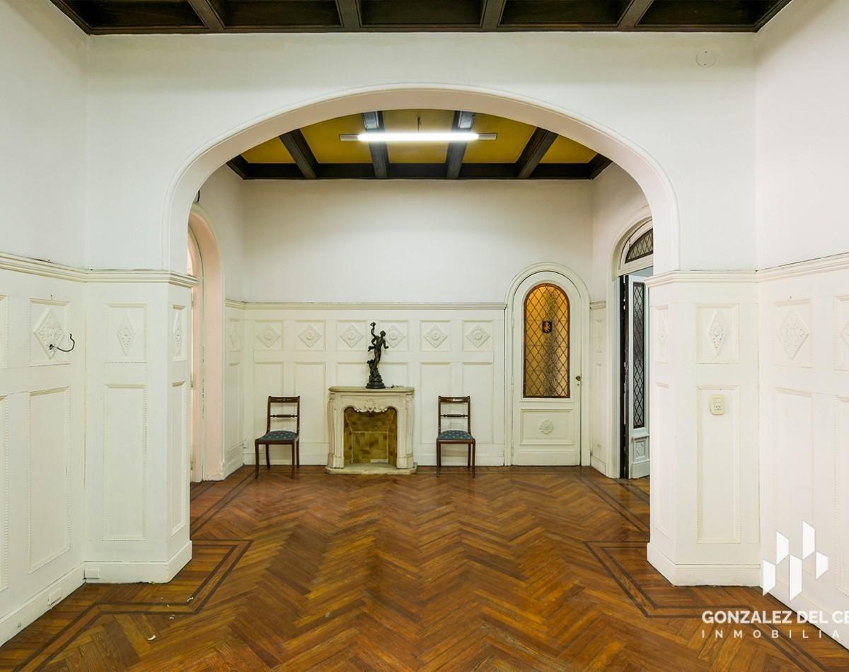 Piso Exclusivo en Corrientes y Av Pellegrini 4