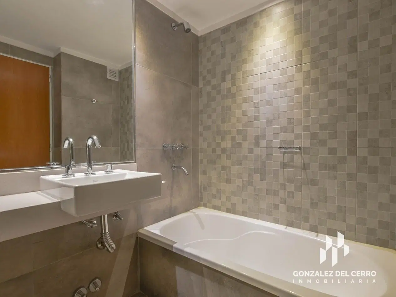 Departamento 1 dormitorio con balcon | Corrientes 1540 1
