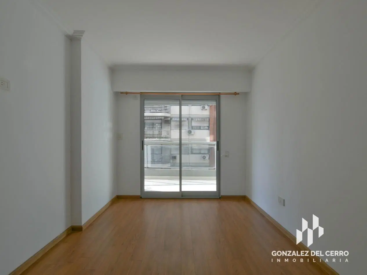 Departamento 1 dormitorio con balcon | Corrientes 1540 5