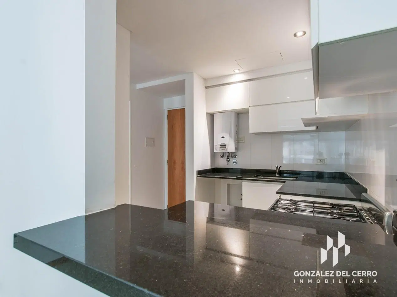 Departamento 1 dormitorio con balcon | Corrientes 1540 8