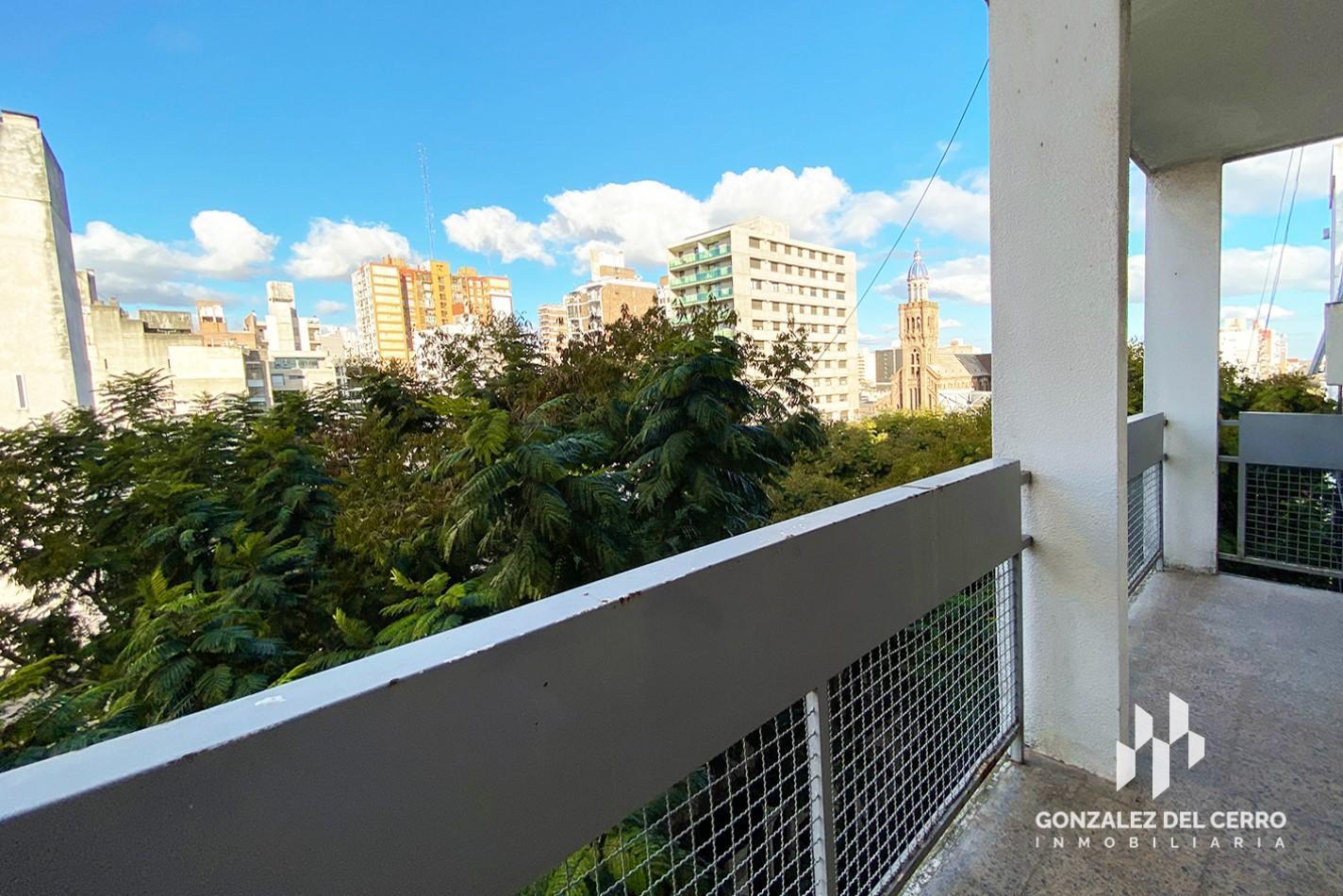 Foto de Departamento 2 dormitorios con balcon | Pte. Roca y Montevideo, imagen 1