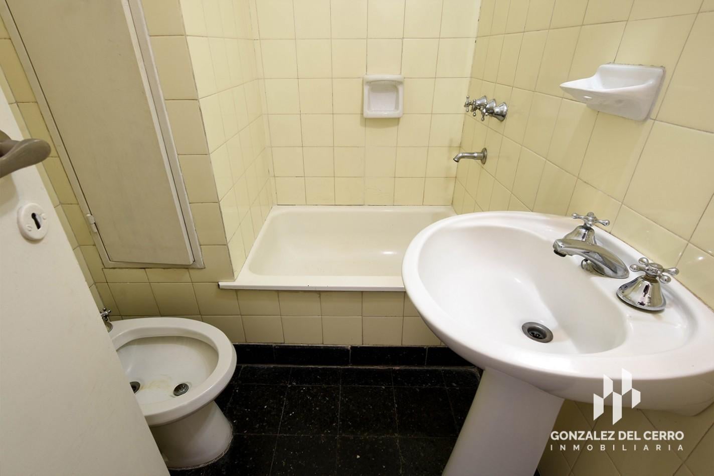 Foto de Departamento 2 dormitorios con balcon | Pte. Roca y Montevideo, imagen 5