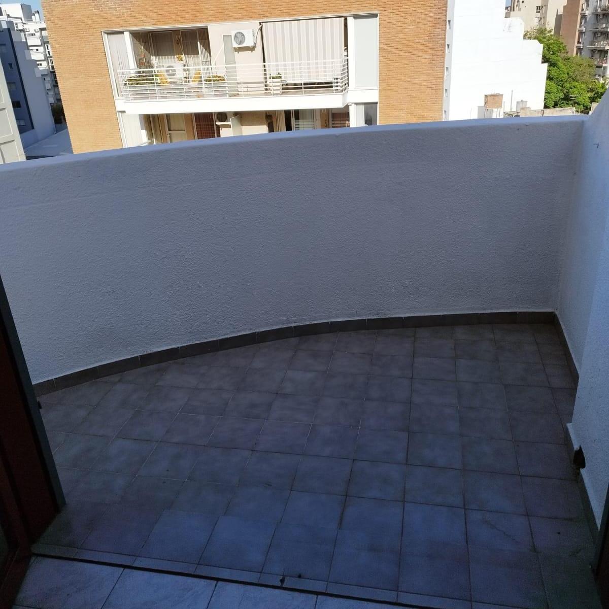 Vendo Dpto. Grande 3 Dorm. 2 Baños. Barrio General Paz 1