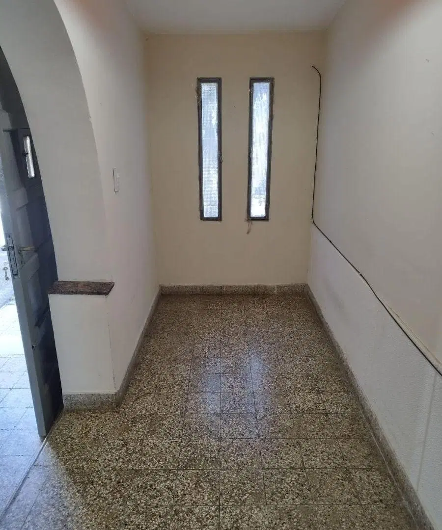 Casa 3 dormitorios en alquiler B° Rivadavia Cochera y Patio 4