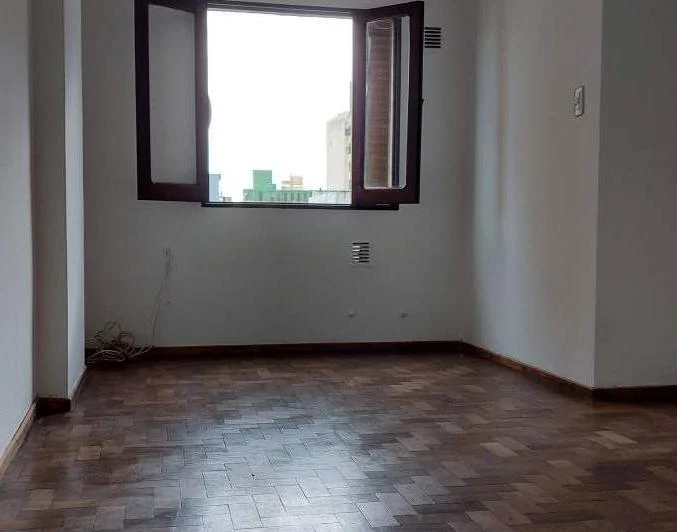 ACOGEDOR DPTO CON BALCON EN LA PEATONAL SOBRE 9 DE JULIO 2