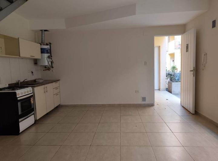 DPTO TIPO DUPLEX EN PLANTA BAJA EN COMPLEJO CERRADO 3